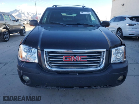 2005 GMC Envoy SLE with VIN 1GKDT13S452285975, listed as a Copart auction lot 46371785 with 358,411 mi miles and Salvage Title. Bid and sale history available at carsss.com. Image 5.