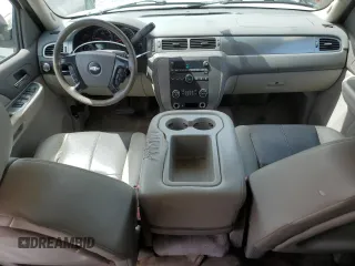 2007 Chevrolet Tahoe LT z VIN 1GNFC13017R167256, wystawiony jako Copart lot #60979675 z przebiegiem 192 372 mil mil oraz Czysty tytuł • Clean title. Historia ofert i sprzedaży dostępna na DreamBid. Obrazek 8.