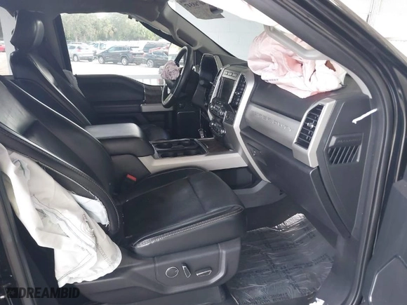 2019 Ford Super Duty F-250 SRW XL with VIN 1FT7W2BTXKEC87594, listed as a IAAI auction lot 40768547 with 198,489 mi miles. Bid and sale history available at carsss.com. Image 5.