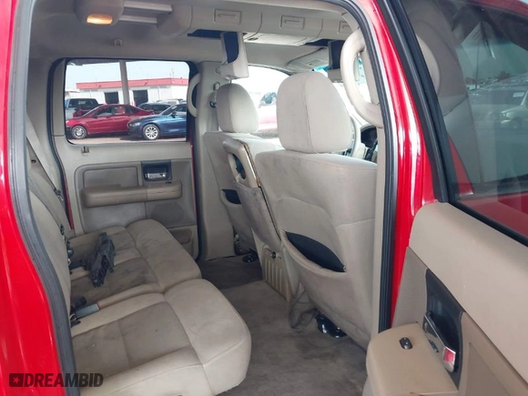 2004 Ford F-150 XLT with VIN 1FTRW12W74FA15854, listed as a IAAI auction lot 41917424 with 325,330 mi miles. Bid and sale history available at carsss.com. Image 8.