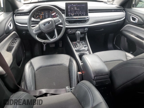 2024 Jeep Compass Latitude с VIN 3C4NJDBN4RT607103, выставлен на аукционе Copart как лот 62374225 с пробегом 30 566 миль миль и Чистый • Clean title. История ставок и продаж доступна на DreamBid. Изображение 8.