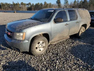 2010 Chevrolet Suburban Commercial with VIN 1GNUKHE3XAR233207, listed as a Copart auction lot 46287634 with 160,317 mi miles and Salvage Title. Bid and sale history available at carsss.com. Image 1.