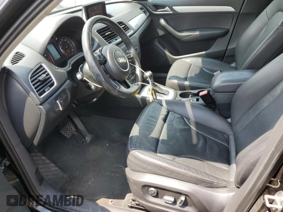 2017 Audi Q3 Premium with VIN WA1ECCFS5HR001511, listed as a Copart auction lot 60853085 with 70,818 mi miles and Salvage title. Bid and sale history available at DreamBid. Image 7.