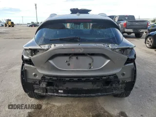 2017 Infiniti QX30 Luxury with VIN SJKCH5CR3HA024888, listed as a Copart auction lot 70682054 with 82,073 mi miles and Salvage Title. Bid and sale history available at carsss.com. Image 6.