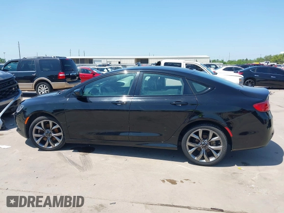 2015 Chrysler 200 S with VIN 1C3CCCBG6FN570407, listed as a IAAI auction lot 41958314 with 155,938 mi miles and . Bid and sale history available at carsss.com. Image 14.