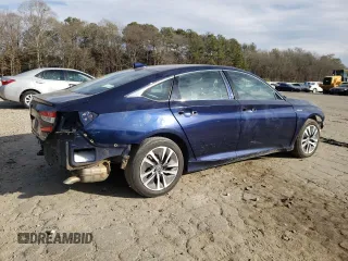 2020 Honda Accord with VIN 1HGCV3F16LA008247, listed as a Copart auction lot 89252795 with 105,021 mi miles and Salvage Title. Bid and sale history available at DreamBid. Image 3.