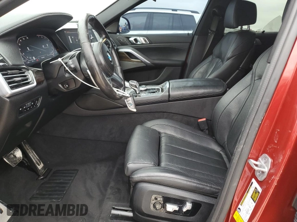 2021 BMW X6 sDrive40i z VIN 5UXCY4C01M9G08122, wystawiony jako Copart lot #44947865 z przebiegiem 90 011 mil mil oraz Szkody całkowita. Historia ofert i sprzedaży dostępna na DreamBid. Obrazek 7.