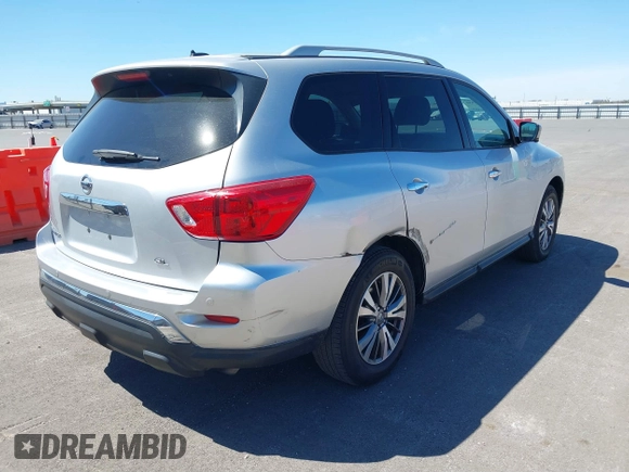 2018 Nissan Pathfinder SL with VIN 5N1DR2MN2JC628615, listed as a IAAI auction lot 41881932 with 122,404 mi miles. Bid and sale history available at carsss.com. Image 4.