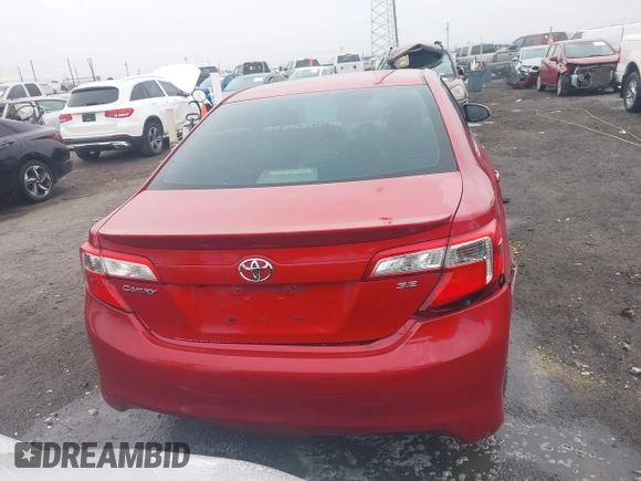 2014 Toyota Camry L with VIN 4T1BF1FK8EU842134, listed as a IAAI auction lot 41500515 with 147,156 mi miles. Bid and sale history available at carsss.com. Image 16.