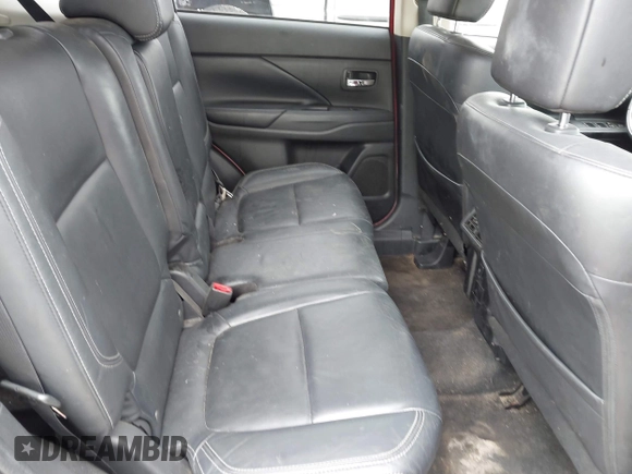 2019 Mitsubishi Outlander SE z VIN JA4AD3A30KZ033978, wystawiony jako IAAI lot #42315448 z przebiegiem 131 906 mil mil oraz . Historia ofert i sprzedaży dostępna na DreamBid. Obrazek 8.