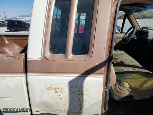 1988 Ford 1/2 Ton Trucks with VIN 1FTEX14H5JKA26039, listed as a Copart auction lot 78264454 with 121,296 mi miles and Salvage Title. Bid and sale history available at carsss.com. Image 11.