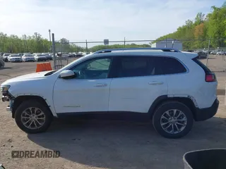 2021 Jeep Cherokee Altitude with VIN 1C4PJMLB6MD162634, listed as a IAAI auction lot 42102564 with 50,551 mi miles and . Bid and sale history available at DreamBid. Image 14.