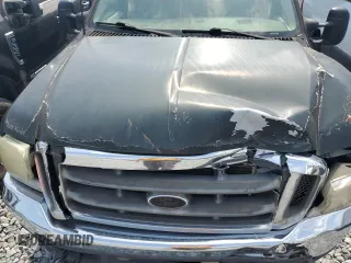 2002 Ford F-250 XL z VIN 1FTNX21F92EA00598, wystawiony jako Copart lot #58231845 z przebiegiem 178 784 mil mil oraz Szkoda całkowita • Salvage title. Historia ofert i sprzedaży dostępna na DreamBid. Obrazek 12.