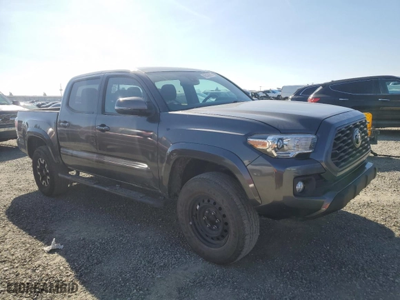 2020 Toyota Tacoma 4WD SR5 with VIN 3TMCZ5AN9LM302379, listed as a Copart auction lot 46530975 with 30,558 mi miles and Salvage Title. Bid and sale history available at carsss.com. Image 4.