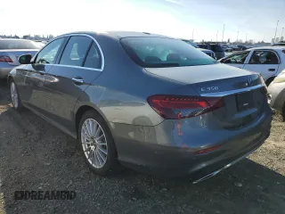 2021 Mercedes-Benz E-Class E 350 with VIN W1KZF8DB7MA960521, listed as a Copart auction lot 71295032 with 37,610 mi miles. Bid and sale history available at carsss.com. Image 2.
