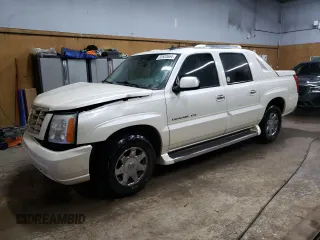 2006 Cadillac Escalade EXT z VIN 3GYEK62N36G154132, wystawiony jako Copart lot #85503664 z przebiegiem 144 880 mil mil oraz Czysty tytuł • Clean title. Historia ofert i sprzedaży dostępna na DreamBid. Obrazek 1.