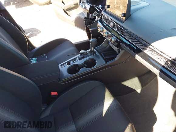 2025 Honda Civic Sport with VIN 2HGFE2F5XSH521799, listed as a IAAI auction lot 41831110 with 5,406 mi miles and . Bid and sale history available at DreamBid. Image 5.