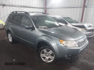 2010 Subaru Forester 2.5X Limited with VIN JF2SH6DC2AH901853, listed as a IAAI auction lot 42021610 with 159,385 mi miles. Bid and sale history available at carsss.com. Image 1.