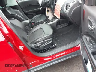 2019 Jeep Compass Latitude with VIN 3C4NJDBB7KT629155, listed as a IAAI auction lot 41812711 with 35,369 mi miles and . Bid and sale history available at DreamBid. Image 5.