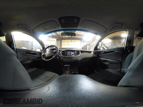2019 Kia Sorento LX with VIN 5XYPGDA38KG558444, listed as a IAAI auction lot 41303905 with 148,567 mi miles. Bid and sale history available at carsss.com. Image 20.