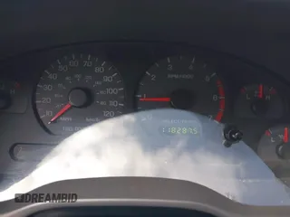 2001 Ford Mustang Deluxe с VIN 1FAFP44451F208230, выставлен на аукционе IAAI как лот 42191956 с пробегом 118 287 миль миль и . История ставок и продаж доступна на DreamBid. Изображение 7.