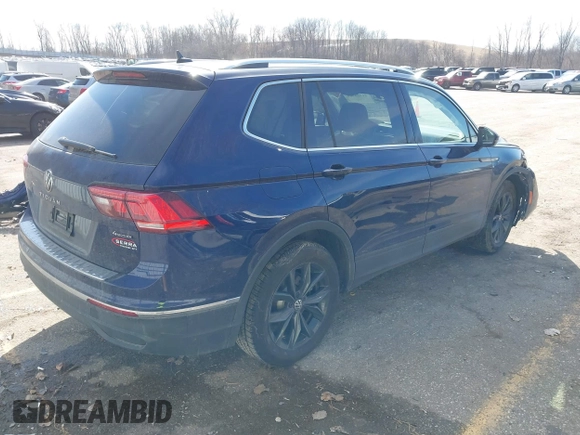 2024 Volkswagen Tiguan SE with VIN 3VVMB7AXXRM170782, listed as a IAAI auction lot 41754426 with 3,552 mi miles and . Bid and sale history available at DreamBid. Image 4.