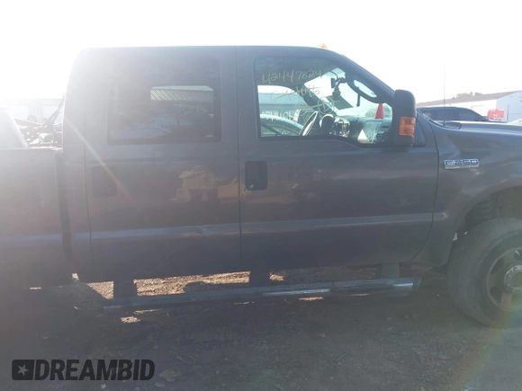 2005 Ford F-250 XL с VIN 1FTSW21PX5EC94046, выставлен на аукционе IAAI как лот 42447824 с пробегом 218 587 миль миль и . История ставок и продаж доступна на DreamBid. Изображение 12.