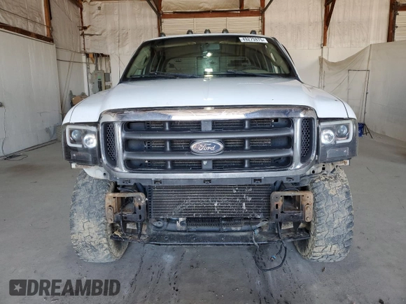 2006 Ford F-350 XL with VIN 1FTWW33P66EA97347, listed as a Copart auction lot 54573915 with 286,058 mi miles and Salvage Title. Bid and sale history available at DreamBid. Image 5.