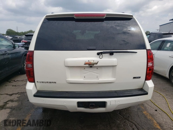 2008 Chevrolet Suburban LT w/2LT with VIN 1GNFK16328R193634, listed as a Copart auction lot 68741644 with 265,320 mi miles and Salvage Title. Bid and sale history available at carsss.com. Image 6.