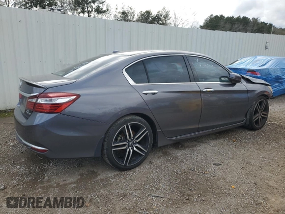 2017 Honda Accord Touring with VIN 1HGCR3F97HA000952, listed as a Copart auction lot 60136685 with 209,493 mi miles and Salvage title. Bid and sale history available at DreamBid. Image 3.