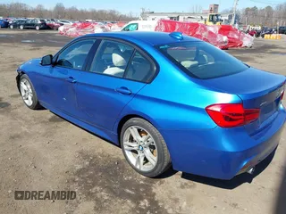 2017 BMW 3 Series 340i xDrive with VIN WBA8B7C5XHK806485, listed as a IAAI auction lot 41833087 with 113,236 mi miles. Bid and sale history available at carsss.com. Image 17.