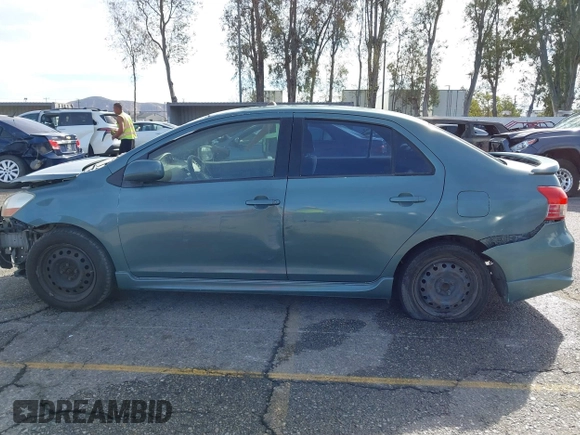 2008 Toyota Yaris with VIN JTDBT923281199585, listed as a IAAI auction lot 41404076 with 207,142 mi miles. Bid and sale history available at carsss.com. Image 14.