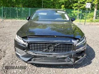 2020 Volvo S60 Momentum with VIN 7JRA22TK9LG063862, listed as a Copart auction lot 53889453 with 29,491 mi miles. Bid and sale history available at carsss.com. Image 5.