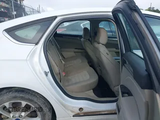 2020 Ford Fusion SE z VIN 3FA6P0HD8LR160330, wystawiony jako IAAI lot #42348552 z przebiegiem 95 610 mil mil oraz . Historia ofert i sprzedaży dostępna na DreamBid. Obrazek 8.