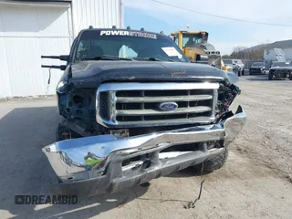 1999 Ford F-250 XL с VIN 1FTNX21F7XEB30659, выставлен на аукционе IAAI как лот 41776258 с пробегом 278 702 миль миль и . История ставок и продаж доступна на DreamBid. Изображение 6.