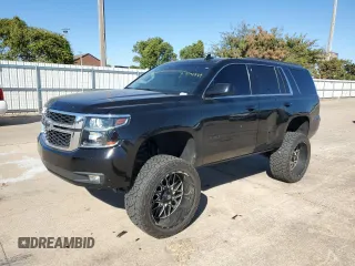 2020 Chevrolet Tahoe LT z VIN 1GNSKBKC8LR145977, wystawiony jako Copart lot #77097984 z przebiegiem 70 772 mil mil oraz Szkoda całkowita • Salvage title. Historia ofert i sprzedaży dostępna na DreamBid. Obrazek 1.