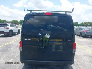 2016 Nissan NV200 S z VIN 3N6CM0KNXGK694075, wystawiony jako IAAI lot #42365919 z przebiegiem 217 629 mil mil oraz . Historia ofert i sprzedaży dostępna na DreamBid. Obrazek 16.