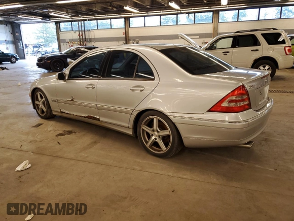 2004 Mercedes-Benz C 230 Kompressor with VIN WDBRF40J34A589162, listed as a Copart auction lot 54264684 with 190,807 mi miles and Clean Title. Bid and sale history available at DreamBid. Image 2.