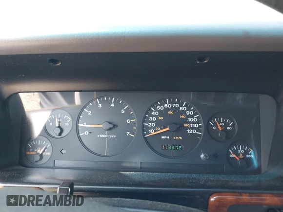 1996 Jeep Grand Cherokee with VIN 1J4EZ58S5TC149533, listed as a IAAI auction lot 42456529 with 173,872 mi miles and . Bid and sale history available at DreamBid. Image 7.
