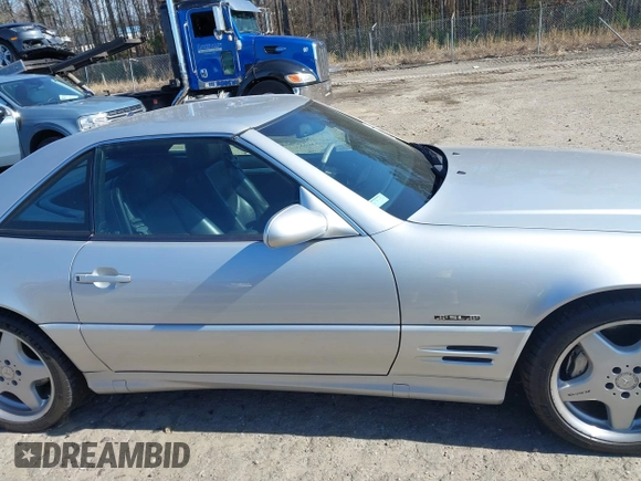 2001 Mercedes-Benz SL 500 with VIN WDBFA68F31F197746, listed as a IAAI auction lot 41493246 with 146,393 mi miles and . Bid and sale history available at DreamBid. Image 13.