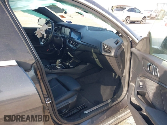 2021 BMW 2 Series 228i xDrive z VIN WBA73AK00M7H55428, wystawiony jako IAAI lot #41441756 z przebiegiem 65 763 mil mil oraz . Historia ofert i sprzedaży dostępna na DreamBid. Obrazek 5.