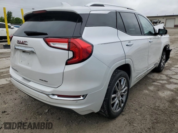 2023 GMC Terrain Denali z VIN 3GKALXEGXPL171205, wystawiony jako Copart lot #57771775 z przebiegiem 23 020 mil mil oraz Szkoda całkowita • Salvage title. Historia ofert i sprzedaży dostępna na DreamBid. Obrazek 3.
