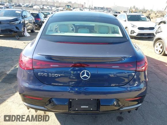 2024 Mercedes-Benz EQE 350+ z VIN W1KEG2BB3RF059619, wystawiony jako IAAI lot #41865785 z przebiegiem 790 mil mil oraz . Historia ofert i sprzedaży dostępna na DreamBid. Obrazek 16.