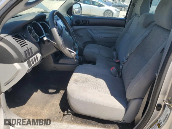 2014 Toyota Tacoma with VIN 5TFNX4CN7EX040218, listed as a Copart auction lot 53352915 with 141,957 mi miles and Salvage Title. Bid and sale history available at DreamBid. Image 7.
