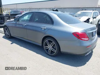 2019 Mercedes-Benz E 300 with VIN WDDZF4JB3KA601824, listed as a IAAI auction lot 42053608 with 54,998 mi miles and . Bid and sale history available at DreamBid. Image 3.