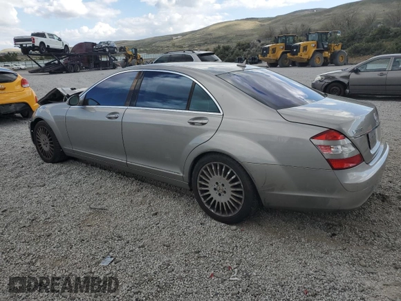 2007 Mercedes-Benz S 550 with VIN WDDNG71X27A106885, listed as a Copart auction lot 54573435 with 182,539 mi miles and Salvage title. Bid and sale history available at DreamBid. Image 2.