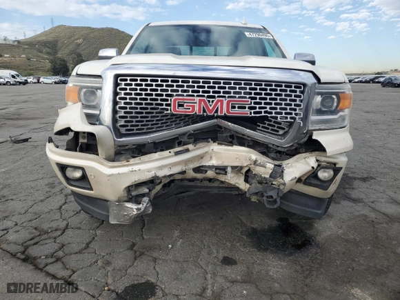 2015 GMC Sierra 1500 Denali with VIN 3GTU2WEJ1FG431208, listed as a Copart auction lot 47290495 with 393,761 mi miles and Salvage Title. Bid and sale history available at carsss.com. Image 5.