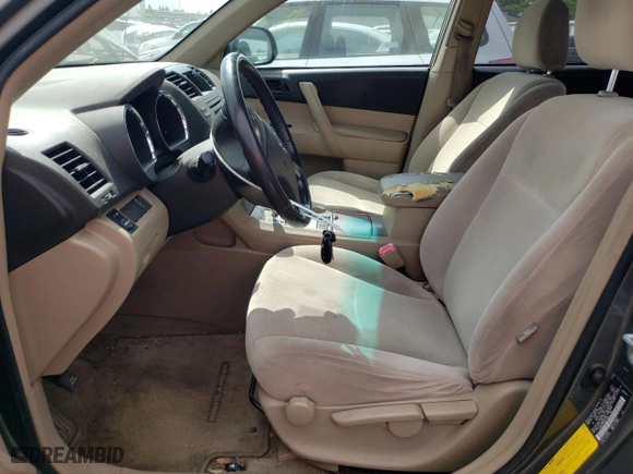 2009 Toyota Highlander with VIN JTEDS41A892071258, listed as a Copart auction lot 53400535 with 304,704 mi miles and Clean Title. Bid and sale history available at carsss.com. Image 7.