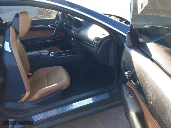 2014 Mercedes-Benz E-Class E 350 with VIN WDDKJ8JB0EF292019, listed as a IAAI auction lot 41331510 with 64,464 mi miles. Bid and sale history available at carsss.com. Image 5.