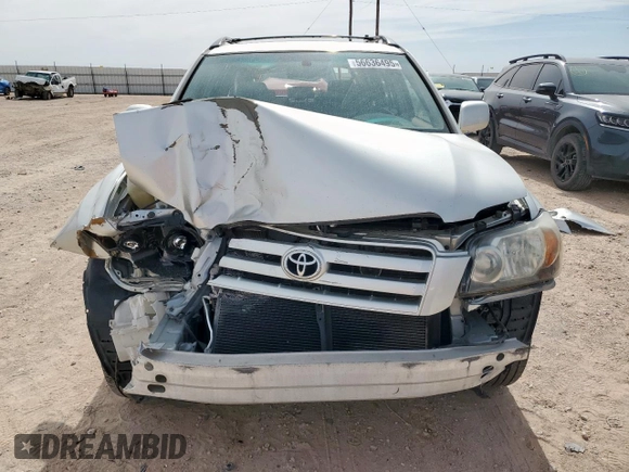 2007 Toyota Highlander w/3rd Row with VIN JTEDP21A270131839, listed as a Copart auction lot 56636495 with 205,488 mi miles and Salvage title. Bid and sale history available at DreamBid. Image 5.